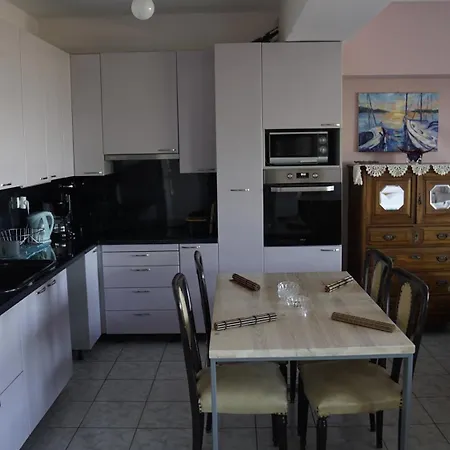 Romanos Apartment Patras